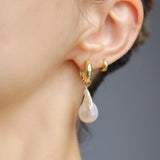 Asteria Pearl Hoop Earrings (Single Pearl)