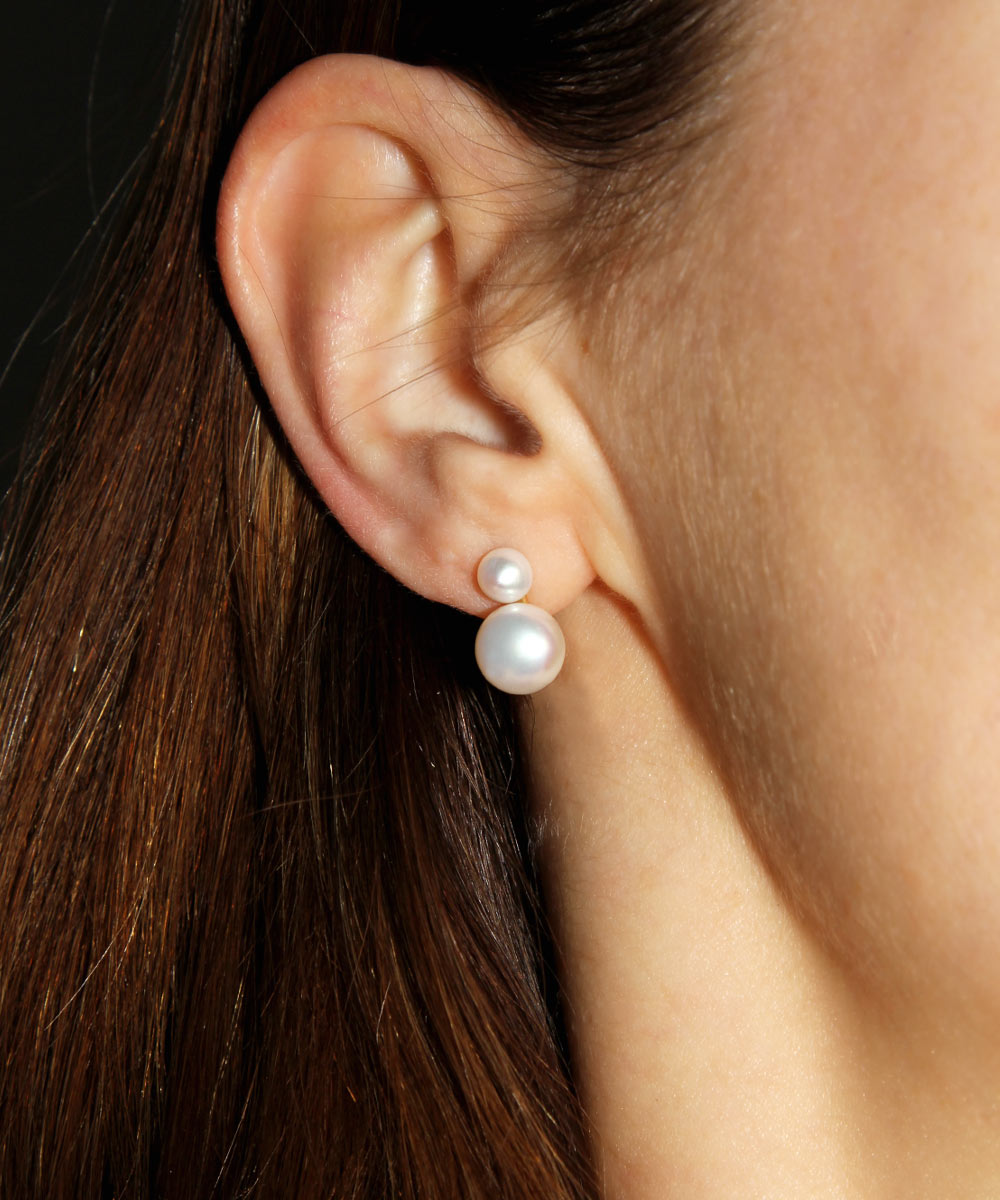 Selena Pearl Studs – Maison de Femmes