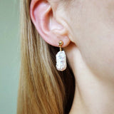 Daphne Pearl Earrings